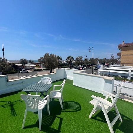 Villa Pisola Fiumicino Airport - Seafront Eksteriør bilde